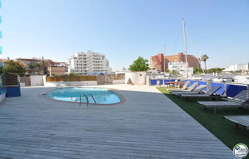 Foto 18e64696-52f8-473a-87a4-7d2d3f07896c. Apartamento encantador apartamento con licencia turística y vistas al canal en Roses