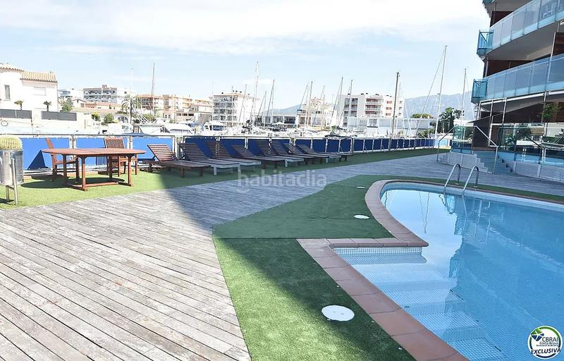 Foto be03b1c4-bf00-4751-9088-365efffc6ae7. Apartamento encantador apartamento con licencia turística y vistas al canal en Roses