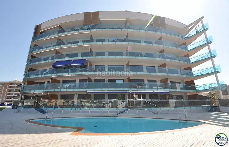 Foto d3da056d-1d2e-4366-8126-e739572c43d0. Apartamento encantador apartamento con licencia turística y vistas al canal en Roses