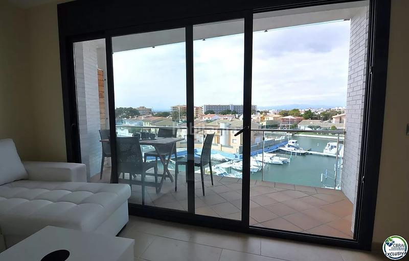 Foto da784a5c-994e-444c-bee0-da6702bb4ef6. Apartamento encantador apartamento con licencia turística y vistas al canal en Roses