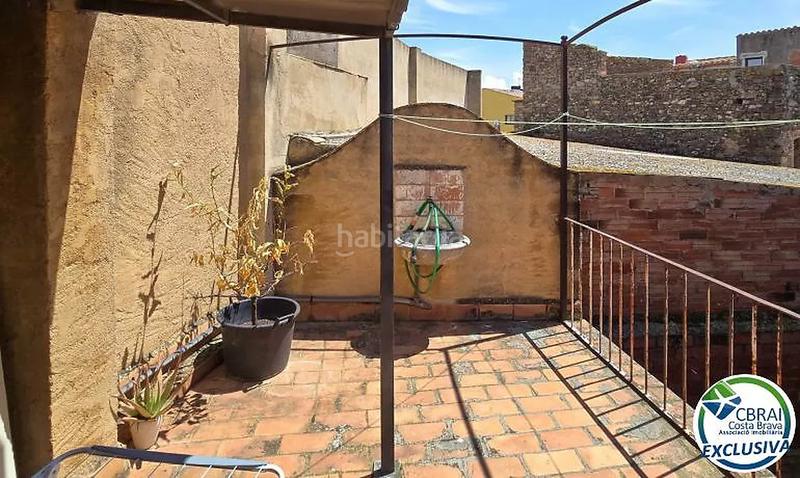 Foto 403b1e9d-3f72-4d07-87fd-c40d16f2d49f. Casa  rústica con voltas catalanas con mucho encanto en el centro del pueblo . en Peralada