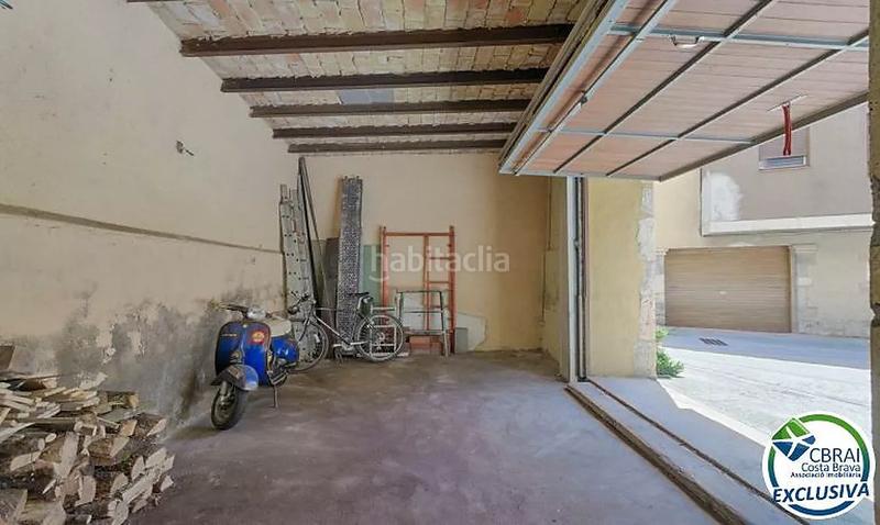 Foto 8bfb719f-761d-4fc5-bb4a-e3736d02b7ac. Casa  rústica con voltas catalanas con mucho encanto en el centro del pueblo . en Peralada