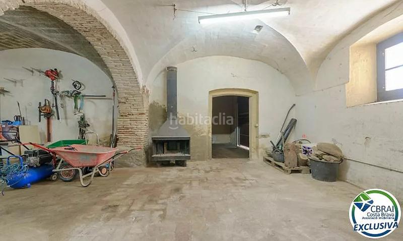 Foto b10faedb-2594-4c36-a143-0912962954e0. Casa  rústica con voltas catalanas con mucho encanto en el centro del pueblo . en Peralada