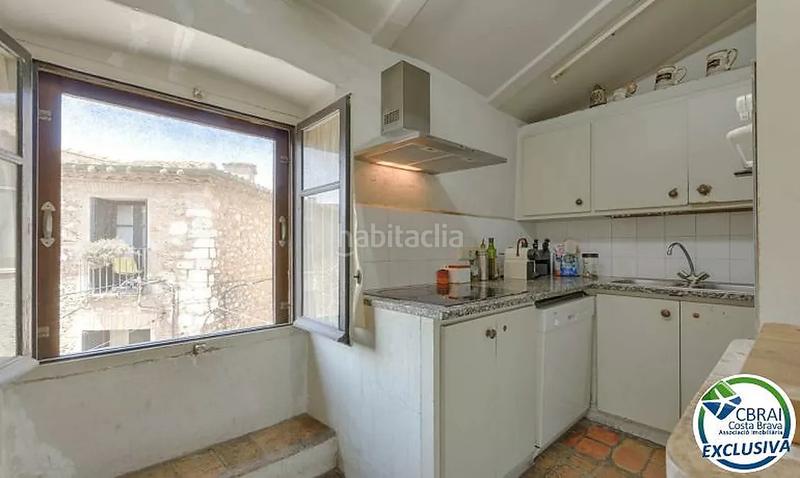 Foto e8bfa54b-805d-4b5b-9fc7-12fece3850e8. Casa  rústica con voltas catalanas con mucho encanto en el centro del pueblo . en Peralada
