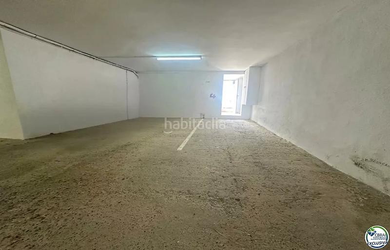 Foto 304bf035-98d6-4e40-b158-ce1c4e692014. Apartamento  reformado con amarre privado en el puerto de banyuls, en Empuriabrava