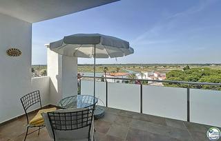 Apartament a Santa Margarida. En venta  ático con doble terraza, 3 dormitorios y vistas despej