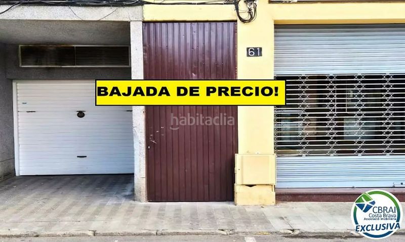 Foto f2e9979b-a7cf-4dab-81f6-b3cab91bbad6. Aparcament cotxe a calle cap norfeu 61 a Centre Roses