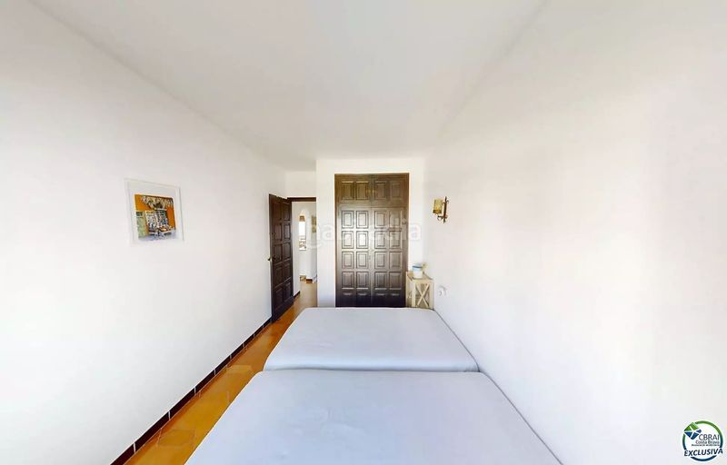 Foto 561561c0-4ad6-45aa-a6f0-f23970c1de59. Apartament amb aparcament piscina a Moxó - Sant Mori Empuriabrava