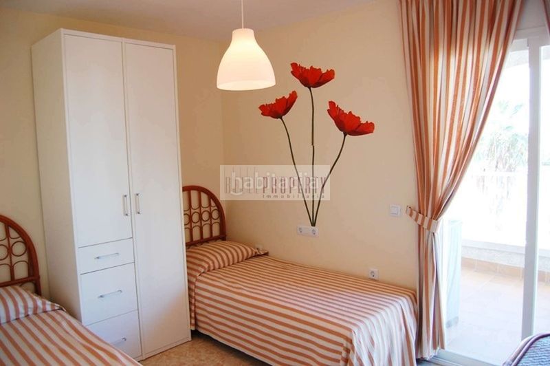 Foto 1b18f60e-76e8-43b5-bf03-d60d73f771b8. Apartament amb calefacció piscina a Sant Maurici Empuriabrava