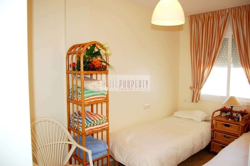 Foto f244d738-403e-4020-ac2c-7891c6c5c04d. Apartament amb calefacció piscina a Sant Maurici Empuriabrava