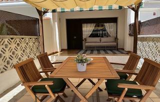 Casa a Garrigàs. Bonita casa en ebre  empuriabrava