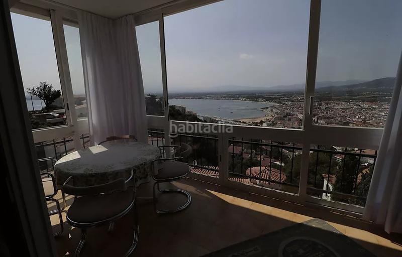 Foto 1efcfc23-ec33-45f9-b330-8eda10e66c9b. Apartamento vistas al mar que enamoran una oportunidad única ! y con un garaje! en Roses