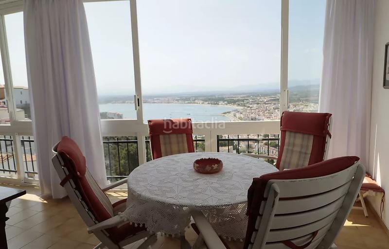 Foto d3705f90-8153-4f1f-809f-435ee6d742f5. Apartamento vistas al mar que enamoran una oportunidad única ! y con un garaje! en Roses