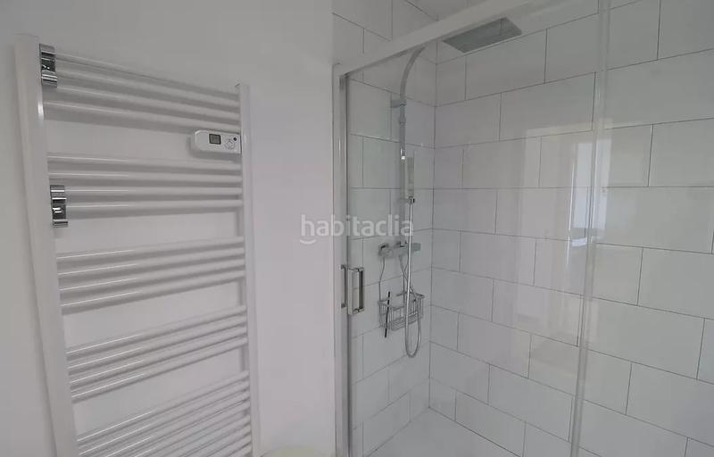 Foto e1f1a4f4-d9e8-4a10-8b18-3bd6ae25648d. Apartamento vistas al mar que enamoran una oportunidad única ! y con un garaje! en Roses