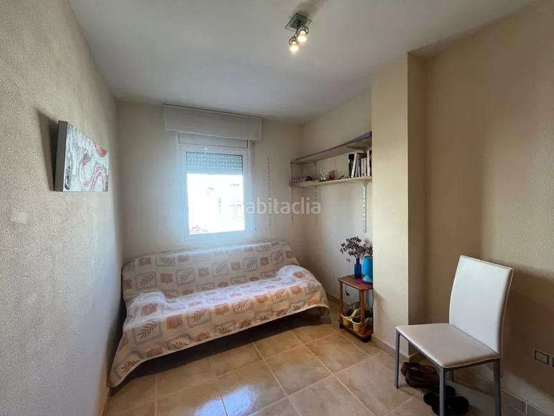 Foto 3dffeb0b-5d5c-48c9-8f51-f801b823e6a1. Apartamento bonito apartamento , vista canal, plaza de parking privada, a dos pasos de la playa en Empuriabrava