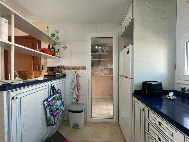 Foto 664f73d5-eec2-49ff-b7b4-6f4071b53e07. Apartamento bonito apartamento , vista canal, plaza de parking privada, a dos pasos de la playa en Empuriabrava