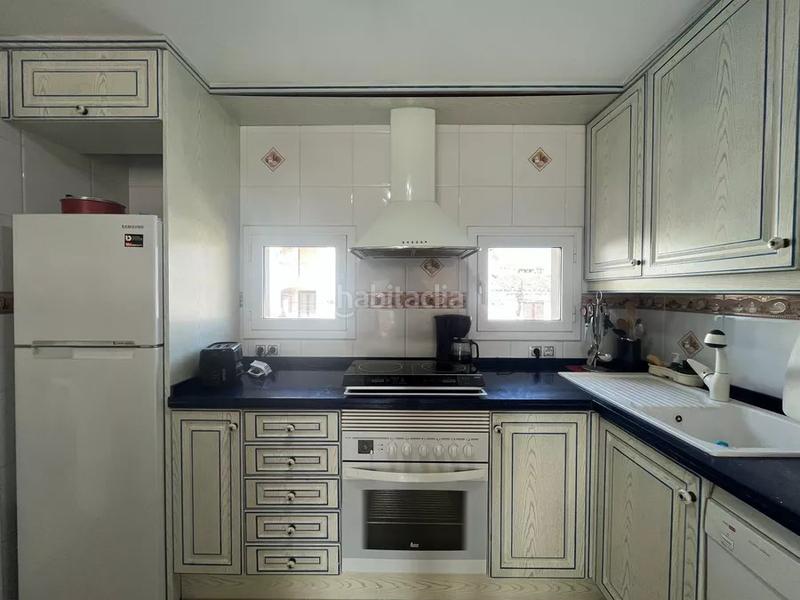 Foto 8526fa12-9329-4bc1-939c-788d710b4d9c. Apartamento bonito apartamento , vista canal, plaza de parking privada, a dos pasos de la playa en Empuriabrava