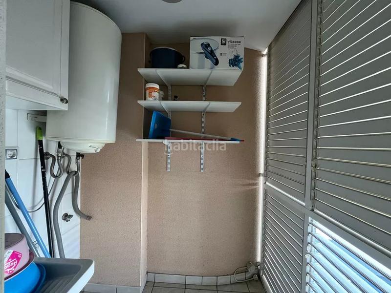 Foto d663da6a-30c5-4b37-9ea1-503045dd5cd8. Apartamento bonito apartamento , vista canal, plaza de parking privada, a dos pasos de la playa en Empuriabrava