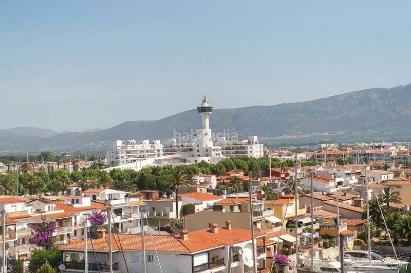 Foto 0d89a495-ff44-4533-bc91-769d87a89933. Apartament amb calefacció a Salins - Cavall de Mar Empuriabrava