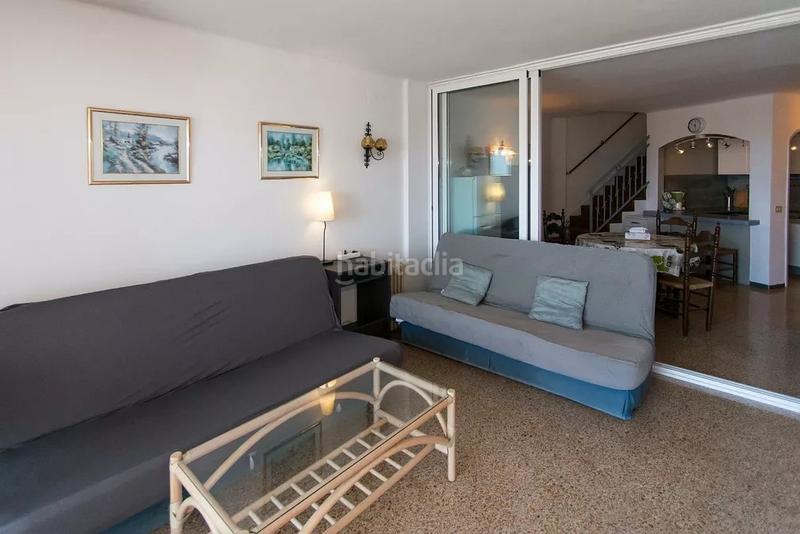 Foto 4d9ede1a-25d5-4818-bc66-dbec7e2e5ea4. Apartamento duplex con 2 terrazas, 1 linea playa con muy bonitas vistas al mar en Empuriabrava
