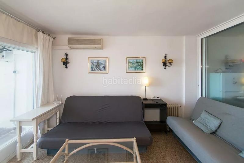 Foto 850ee868-55d9-4d7d-ba30-2a4b76c67f56. Apartamento duplex con 2 terrazas, 1 linea playa con muy bonitas vistas al mar en Empuriabrava