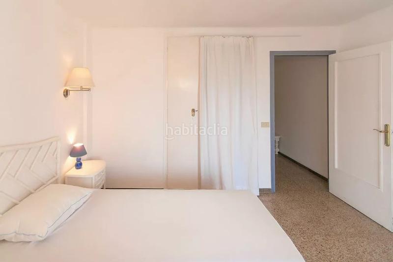 Foto a1f85035-727c-4115-81bf-02346a298ac0. Apartamento duplex con 2 terrazas, 1 linea playa con muy bonitas vistas al mar en Empuriabrava