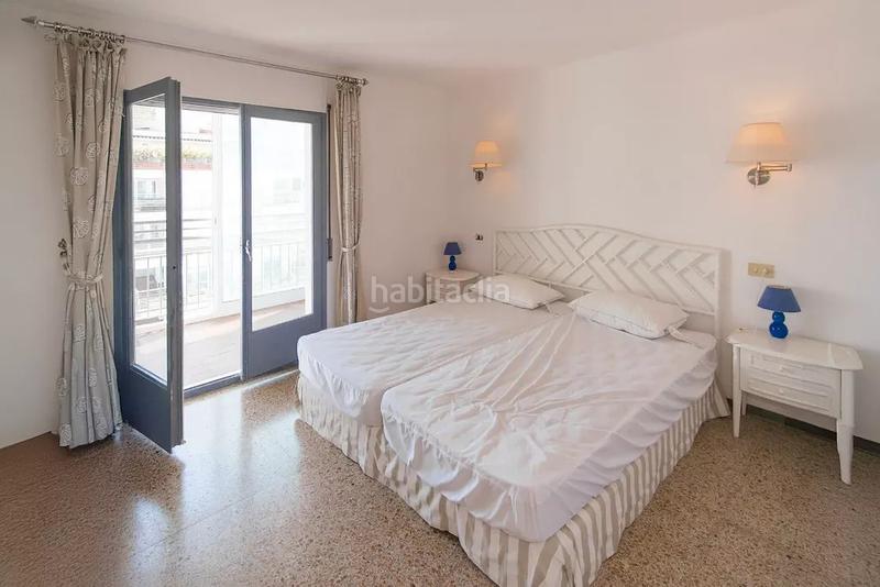 Foto d24c903e-b2cd-43ab-b759-4d0c477c014a. Apartamento duplex con 2 terrazas, 1 linea playa con muy bonitas vistas al mar en Empuriabrava