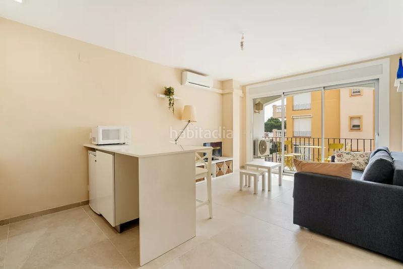 Foto 80a52707-9650-4687-ab56-5979960eb460. Apartamento  con licencia turistica en la playa con piscina comunitaria en Empuriabrava