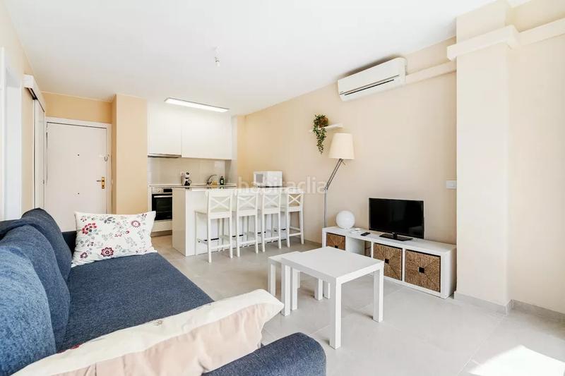 Foto bd06529f-db90-431d-82f2-8def5dab073e. Apartamento  con licencia turistica en la playa con piscina comunitaria en Empuriabrava