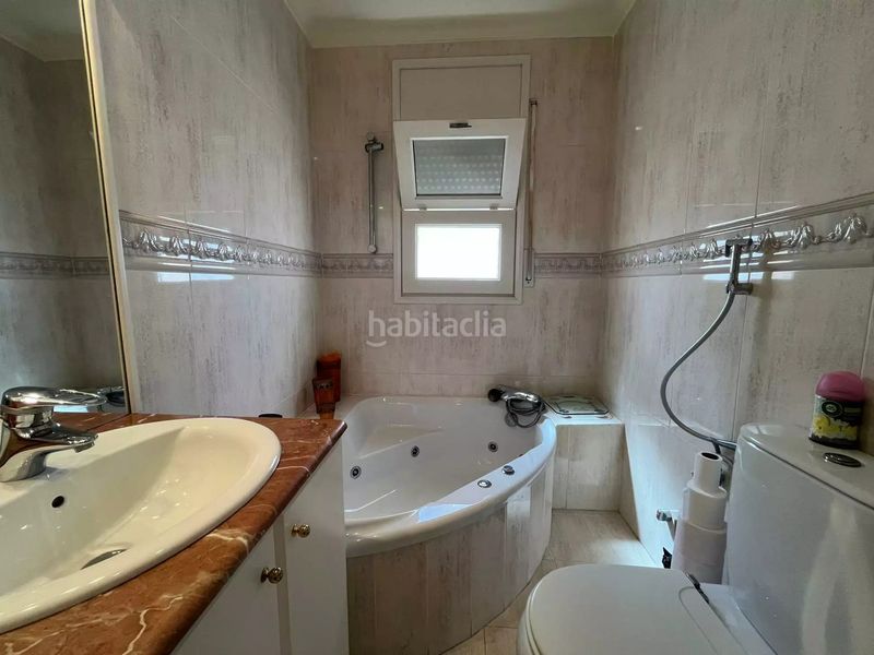 Foto 9a773609-073c-4aae-8e59-9b68cc8ca277. Casa amb calefacció aparcament piscina a Moxó - Sant Mori Empuriabrava