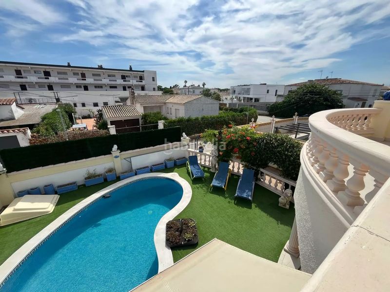 Foto d606c40a-aadd-469e-bb0a-c6049678a881. Casa amb calefacció aparcament piscina a Moxó - Sant Mori Empuriabrava