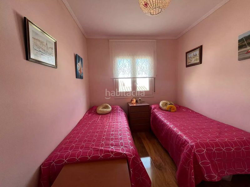 Foto f9f71604-759b-48a2-8d07-763837da836c. Casa amb calefacció aparcament piscina a Moxó - Sant Mori Empuriabrava