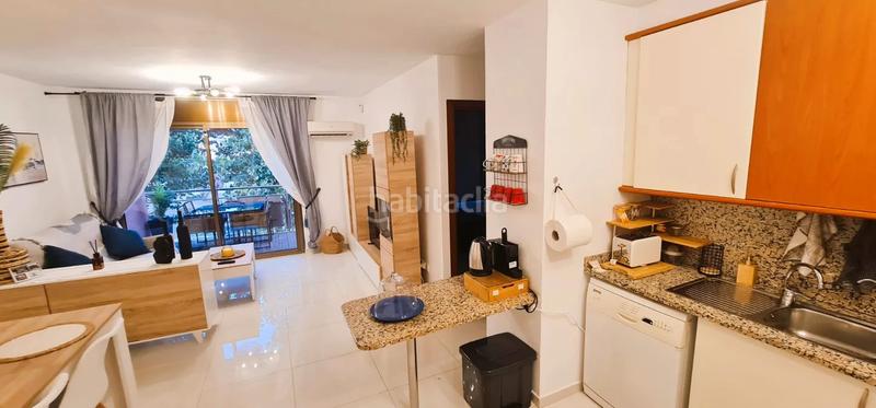 Foto 9dab9f40-de79-4bd8-bac6-5a6e7d8f1889. Apartamento  frente al mar con 1 dormitorio, parking y piscina comunitaria en Empuriabrava