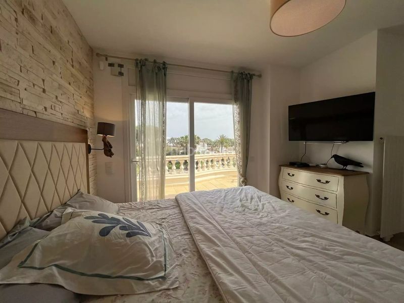 Foto 917c6917-6ff1-4c83-bc0a-e6adbd55a7d6. Casa amb calefacció aparcament piscina a Francolí - Freser - Noguera Empuriabrava