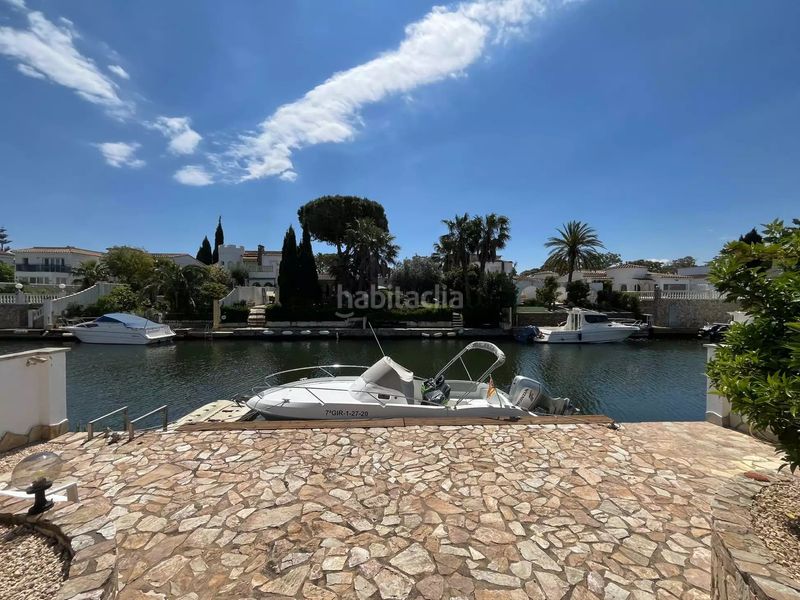 Foto a5f07cf6-d44b-4efe-af1c-54573aa78fff. Casa amb calefacció aparcament piscina a Francolí - Freser - Noguera Empuriabrava