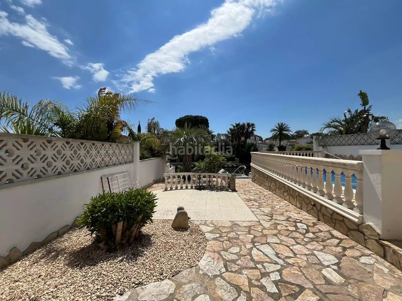 Foto b81ccc40-8a28-4d45-be40-33288d6c0f7f. Casa amb calefacció aparcament piscina a Francolí - Freser - Noguera Empuriabrava