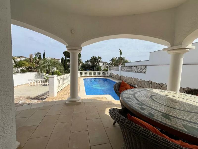 Foto e820445e-7d22-4985-8033-a47987b04980. Casa amb calefacció aparcament piscina a Francolí - Freser - Noguera Empuriabrava