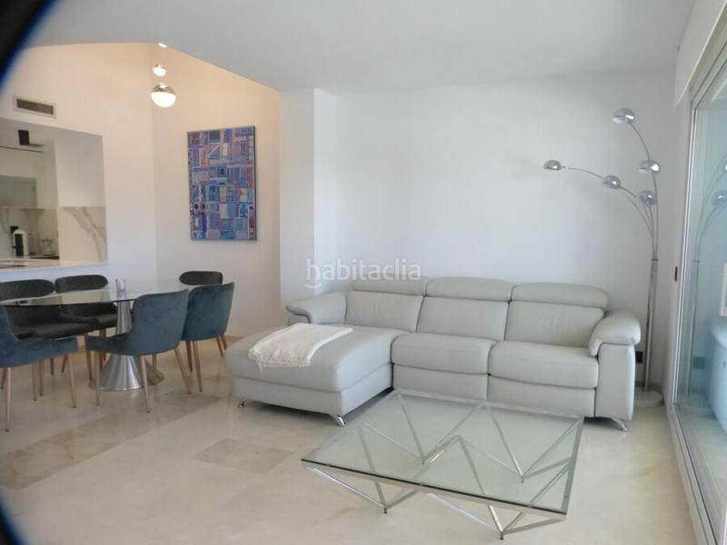 Foto 56f61fc7-ed17-4e23-a5aa-29f5dcdd11e7. Apartamento  renovado al canal con dos habitaciones y 2 plazas de parking exterior. en Empuriabrava