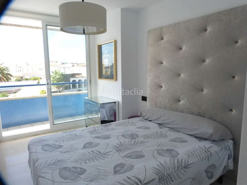 Foto 7f9c8881-0510-4fe6-9b92-29b2e7318154. Apartament amb piscina a Moxó - Sant Mori Empuriabrava