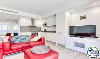 Appartement in Centre. Oportunidad en roses centro piso del 2020 con garaje opcional