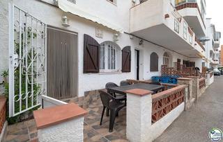 Apartamento en Mox - Sant Mori. Apartamento de dos dormitorios y aparcamiento privado