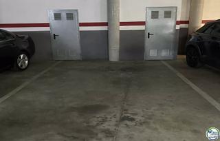 Aparcament cotxe a Centre. Plaza de parking  con trastero en venta