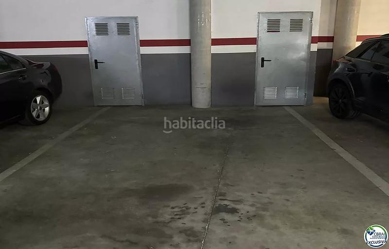 Foto 6f8d1fd5-dc9d-42a7-8ab0-620e6c8f27e8. Posto auto in Centre Figueres