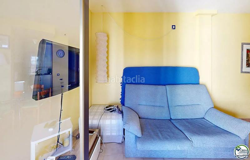 Foto 1e3270c5-8623-46ff-9e53-fcc886287f95. Estudio  en venta a pocos metros del paseo marítimo en Roses