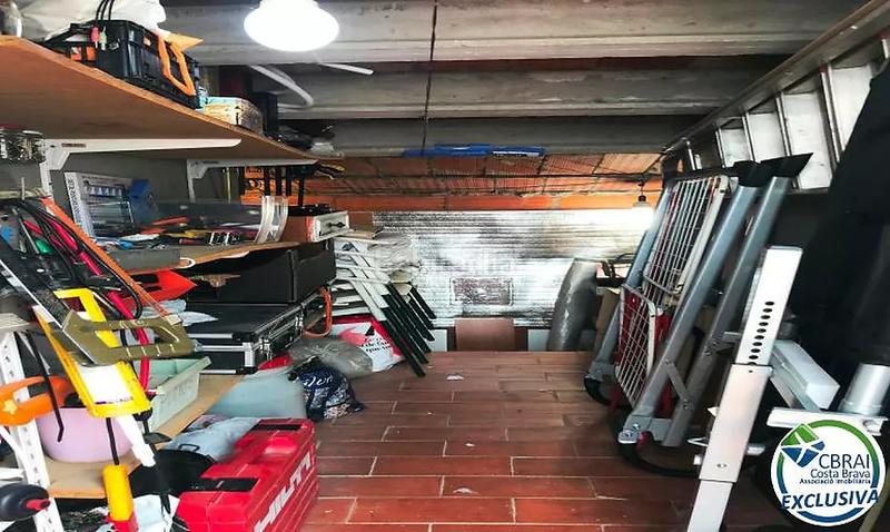 Foto 42284c10-53fa-47c1-998f-0f3f4cd8f1a7. Apartamento amplio piso en venta a 100 metros del mar en Roses