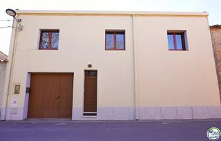 Maison à Vila-sacra. Casa en vilasacra