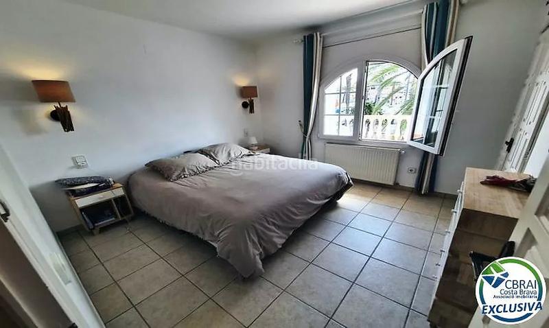 Foto 6e95daf1-9d43-4ea9-98b3-442f158ecfd9. Casa in carrer port argonautes 5 in Port Grec - Port Moxó Empuriabrava