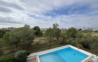 Apartamento en Santa Margarida. Apartamento renovado con licencia turstica, terraza y piscina
