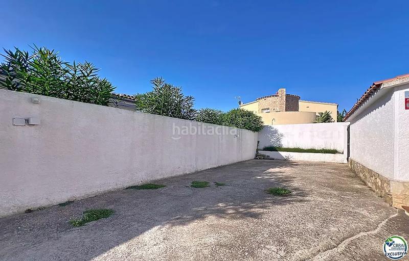 Foto a3d15949-2ad7-4261-8b0f-d40f3b3893db. Maison avec parking piscine dans Alberes Empuriabrava