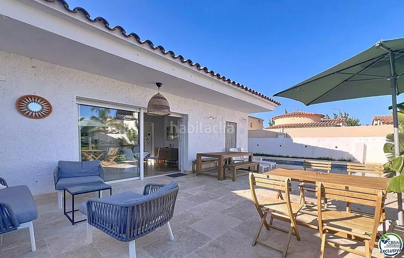 Foto d3d4fc38-a54e-4e32-ab6d-f4b8ebe91d84. Maison avec parking piscine dans Alberes Empuriabrava